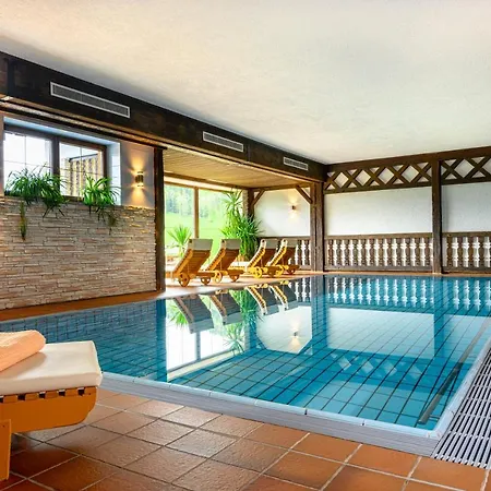 Alpenhotel Denninglehen מלון ברכטסגאדן