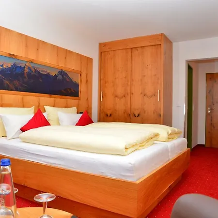 מלון Alpenhotel Denninglehen 3*