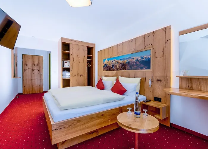 Alpenhotel Denninglehen מלון ברכטסגאדן